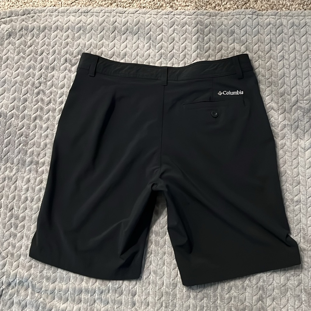 Men’s Columbia Black Shorts - Picture 4 of 9